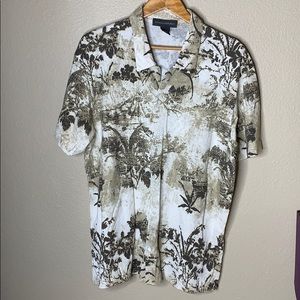 Banana Republic Cotton palm print button up TShirt